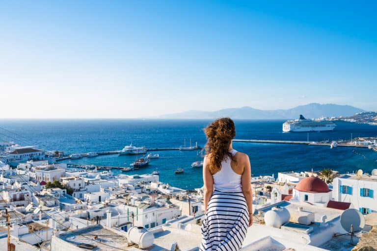 loneliness as a solo female traveler