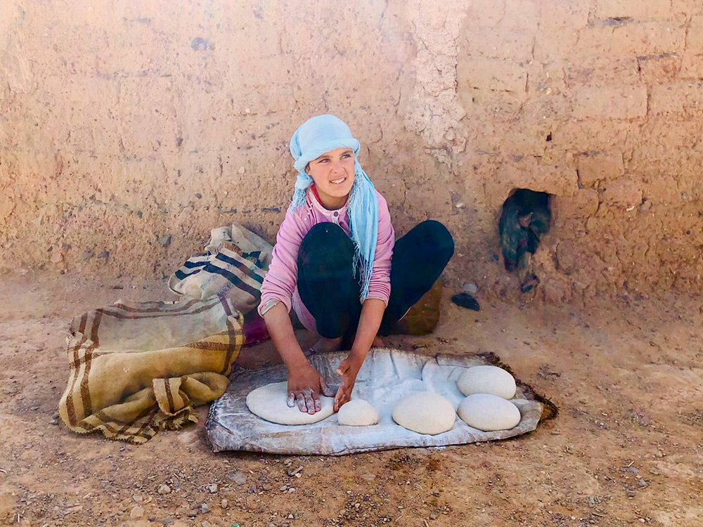 Iran women making bread women only tour to Morocco
