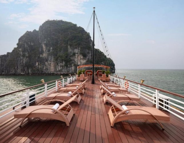 Garden Bay Peak, Halong Bay