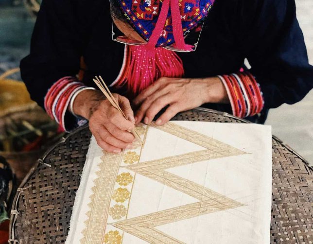 Women-only tour to Uzbekistan. Village visit with women.