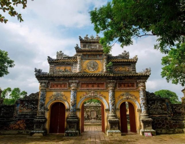 SoFe Travel - Truong Sanh Palace Vietnam