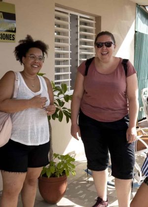 solo group travel women