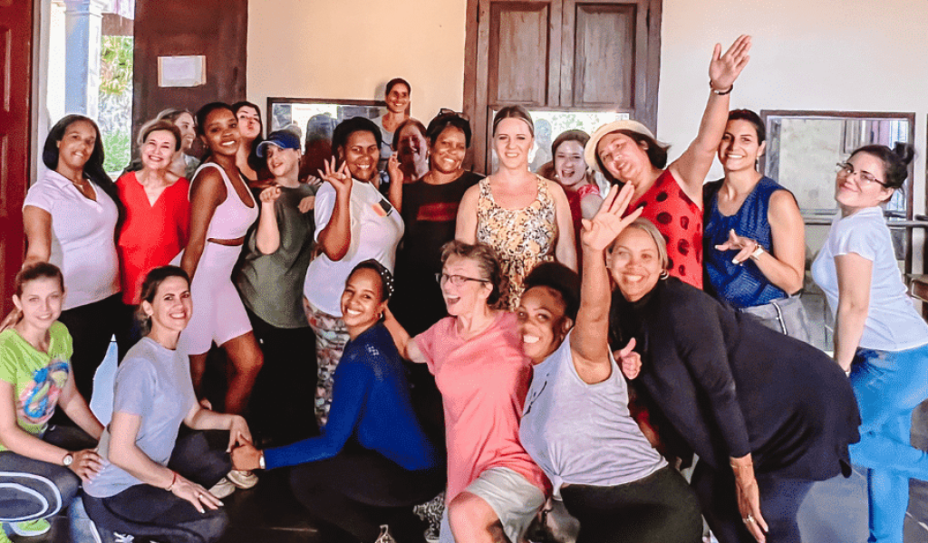 salsa dancing class for women in cuba