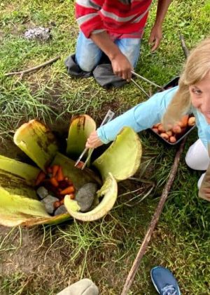 ecuador-galapagos-solo-female-traveler-meetup-tour_4