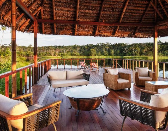 ecuador-sacha-lodge-patio
