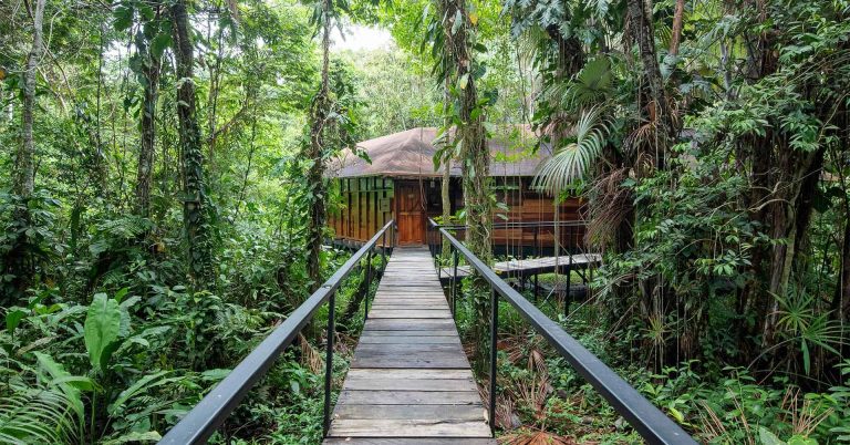 ecuador lodge women only tour