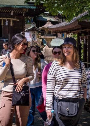 walking tour Japan