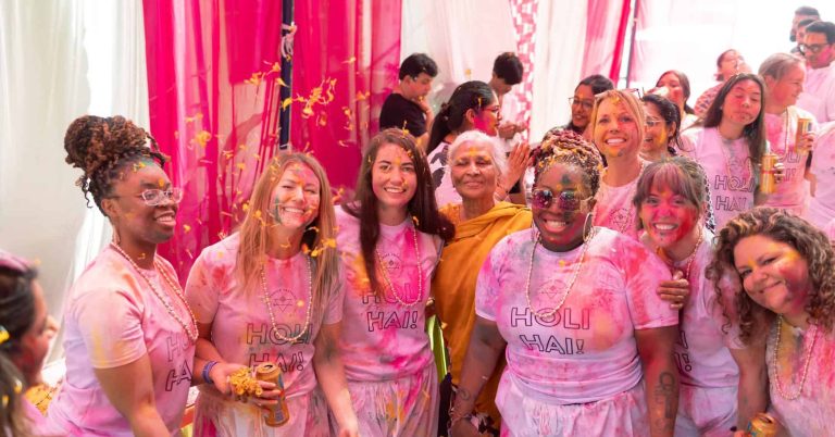 women only tour to india Holi festival